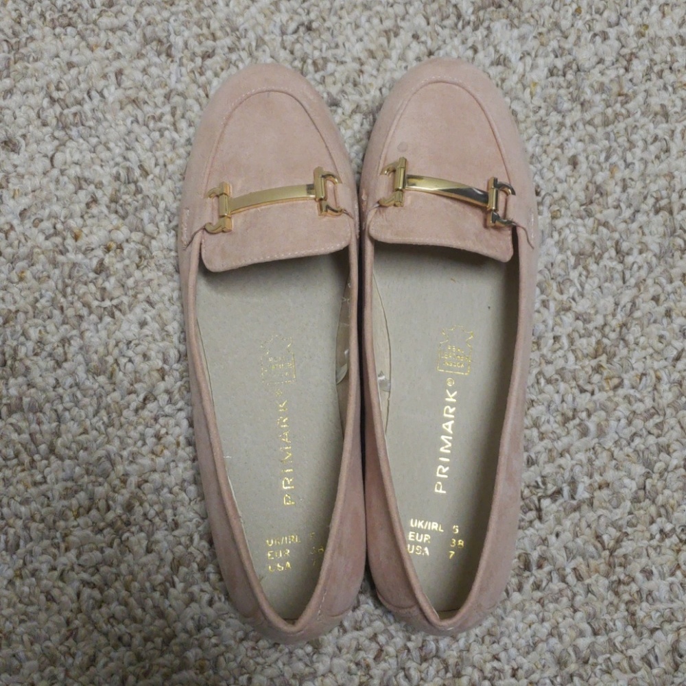 Light pink flats